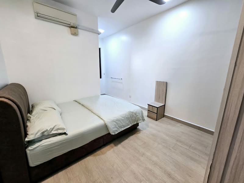 Rumah Teres 3 Tingkat untuk Dijual di Kinrara Residence (Puchong) - John Lee - Bedroom - PropertyGuru.com.my