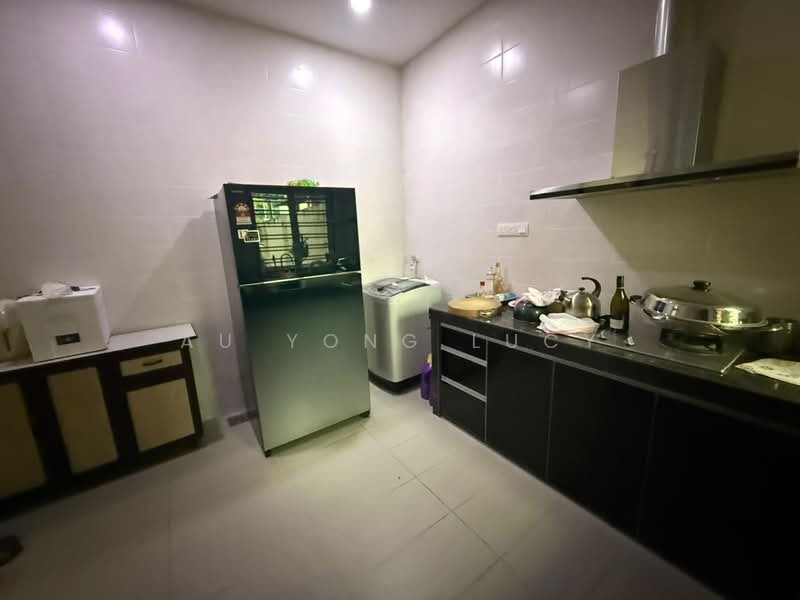 Cluster House for Sale in Taman Seri Austin (Tebrau) - Au Yong Lucy - Kitchen - PropertyGuru.com.my