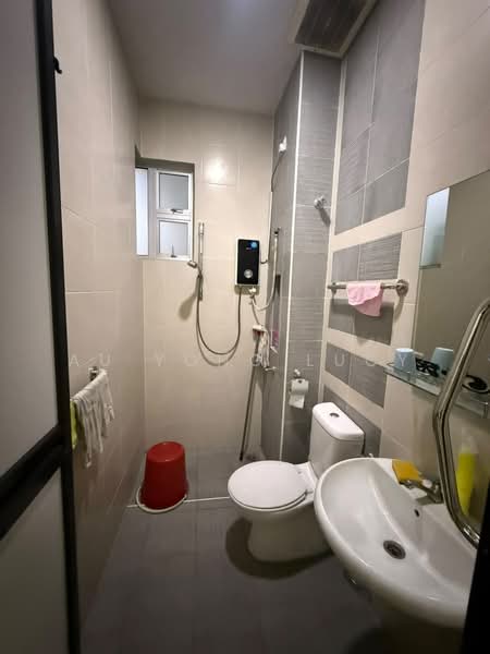 Cluster House for Sale in Taman Seri Austin (Tebrau) - Au Yong Lucy - Bathroom - PropertyGuru.com.my