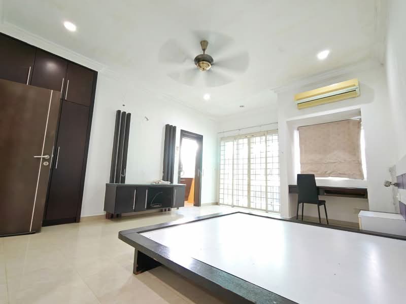 Rumah Teres 2 Tingkat untuk Dijual di Bandar Baru Permas Jaya (Permas Jaya) - Jason Lim - Bedroom - PropertyGuru.com.my
