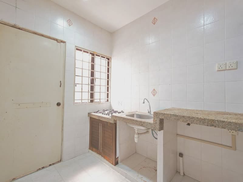 Rumah Teres 2 Tingkat untuk Dijual di Bandar Baru Permas Jaya (Permas Jaya) - Jason Lim - Kitchen - PropertyGuru.com.my