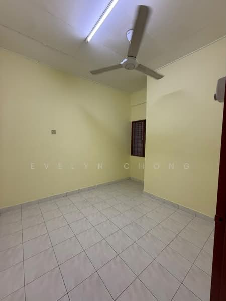 Rumah Teres untuk Dijual di Taman Oakland (Bukit Kepayang) - Evelyn Chong - Interior - PropertyGuru.com.my