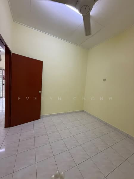 Rumah Teres untuk Dijual di Taman Oakland (Bukit Kepayang) - Evelyn Chong - Interior - PropertyGuru.com.my