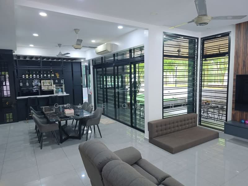 Rumah Kluster untuk Dijual di Taman Mount Austin (Tebrau) - Grace Cheong - Living Room - PropertyGuru.com.my