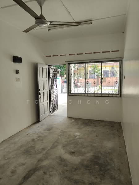 1-storey Terraced House for Sale in Kota Masai (Pasir Gudang) - Tony Chong - Entrance - PropertyGuru.com.my