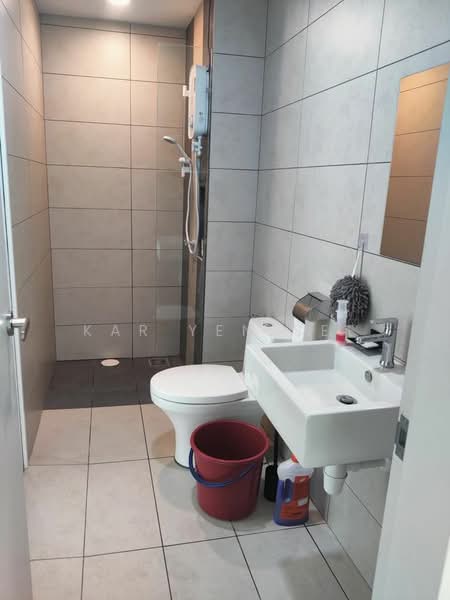 Service Residence for Sale at Plaza @ Kelana Jaya - Kar Yen See - Bathroom - PropertyGuru.com.my