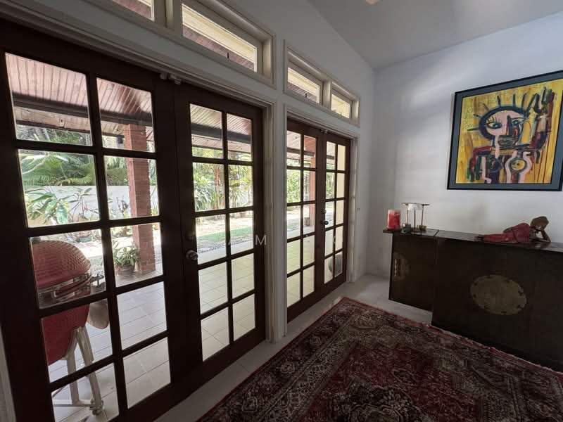 Rumah Banglo untuk Dijual di Damansara Heights (Kuala Lumpur) - Sam Ho - Entrance - PropertyGuru.com.my