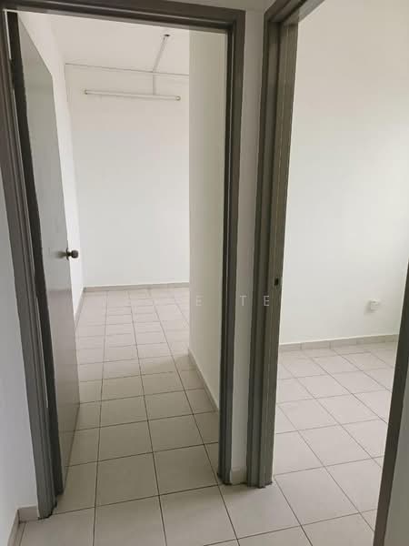 Rumah Flat untuk Disewa di Taman Pantai Intan - Jossie Teoh - Interior - PropertyGuru.com.my
