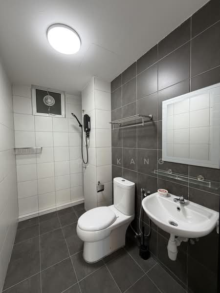 Condominium for Sale at Fairview Residence - Evon Kang - Bathroom - PropertyGuru.com.my