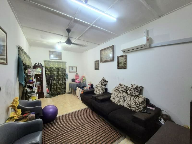 1-storey Terraced House for Sale in Seksyen 17 (Shah Alam) - Hairi Halim - PropertyGuru.com.my