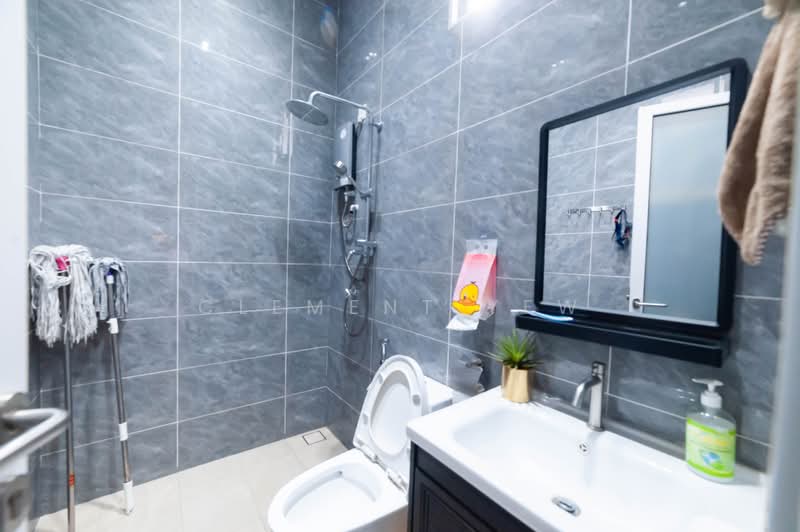 Rumah Berkembar untuk Dijual di Setia Alam (Selangor) - Clement Yew - Bathroom - PropertyGuru.com.my