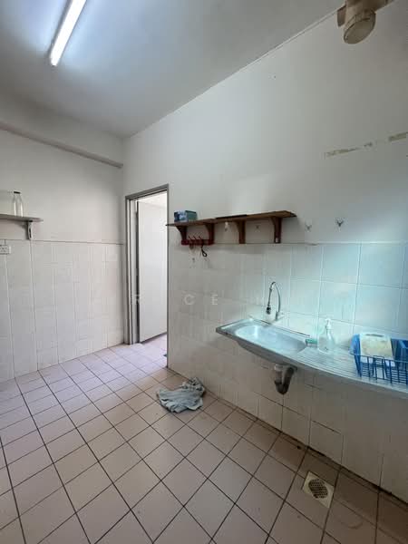 Apartment for Rent at Taman Bukit Kenangan - Grace Ha - Kitchen - PropertyGuru.com.my