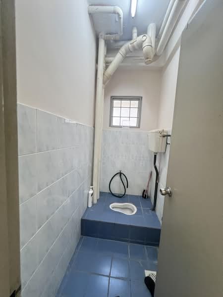 Apartment for Rent at Taman Bukit Kenangan - Grace Ha - Bathroom - PropertyGuru.com.my