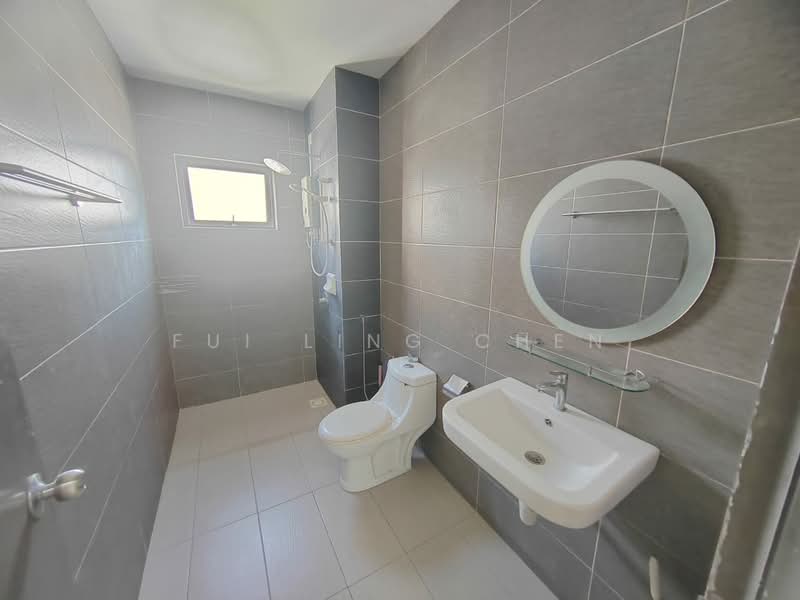 Kondominium untuk Dijual di The Henge - Fui Ling Chen - Bathroom - PropertyGuru.com.my