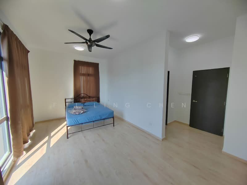 Kondominium untuk Dijual di The Henge - Fui Ling Chen - Bedroom - PropertyGuru.com.my