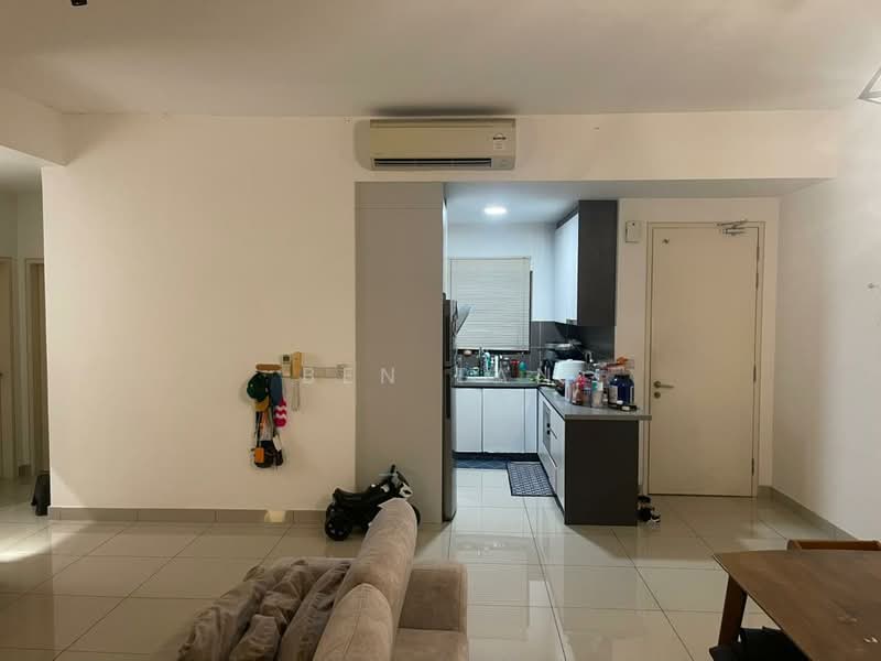 Kondominium untuk Dijual di Lakeville Residence - Ben Tan - Living Room - PropertyGuru.com.my