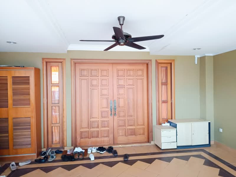 Rumah Teres 2.5 Tingkat untuk Dijual di Taman Permata (Ulu Kelang) - Devan Tiarajah - Entrance - PropertyGuru.com.my