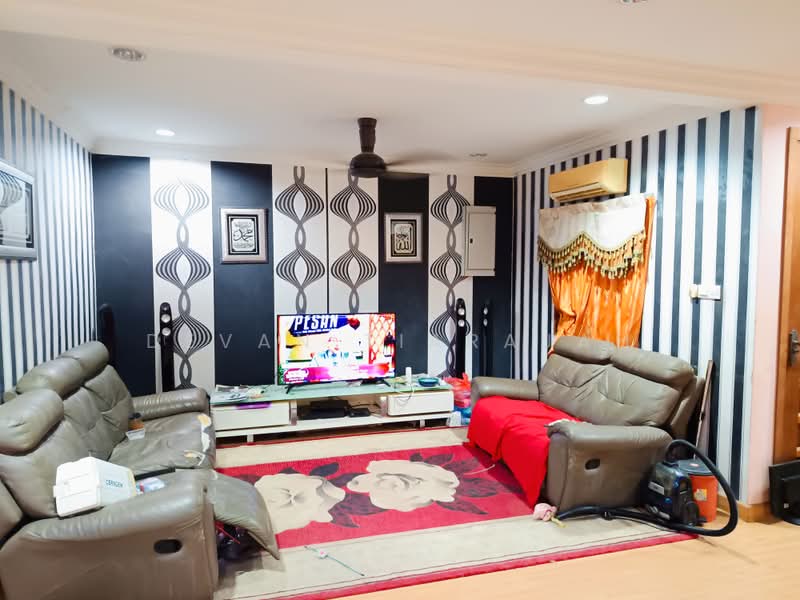 Rumah Teres 2.5 Tingkat untuk Dijual di Taman Permata (Ulu Kelang) - Devan Tiarajah - Living Room - PropertyGuru.com.my