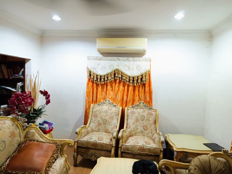 Rumah Teres 2.5 Tingkat untuk Dijual di Taman Permata (Ulu Kelang) - Devan Tiarajah - Living Room - PropertyGuru.com.my