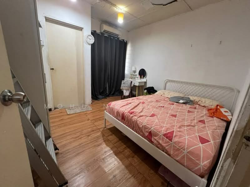 2-storey Terraced House for Sale in Ampang Jaya (Ampang) - Mohd Nor Fahmi - Bedroom - PropertyGuru.com.my