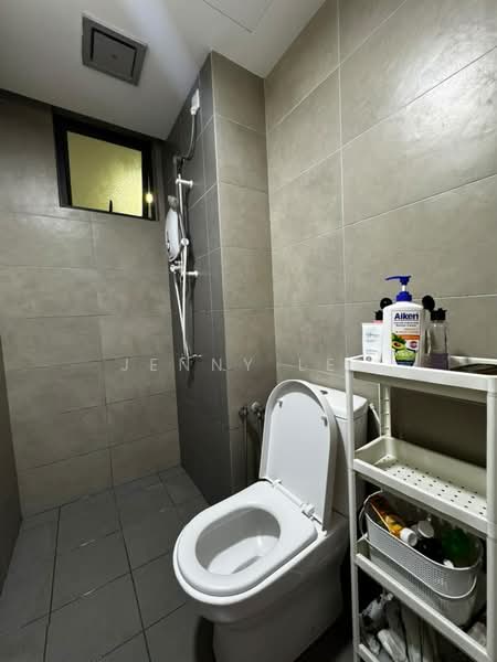 Kondominium untuk Disewa di Riana South - Jenny Lee - Bathroom - PropertyGuru.com.my