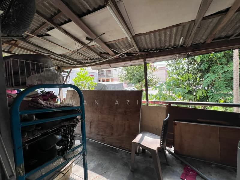 Rumah Teres untuk Dijual di Taman Kantan Permai (Kajang) - Wan Azima - Balcony - PropertyGuru.com.my