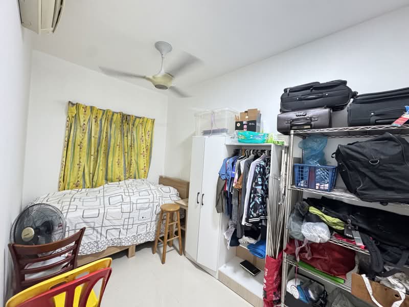 Kondominium untuk Dijual di The Z Residence - Lewis Tam - Bedroom - PropertyGuru.com.my