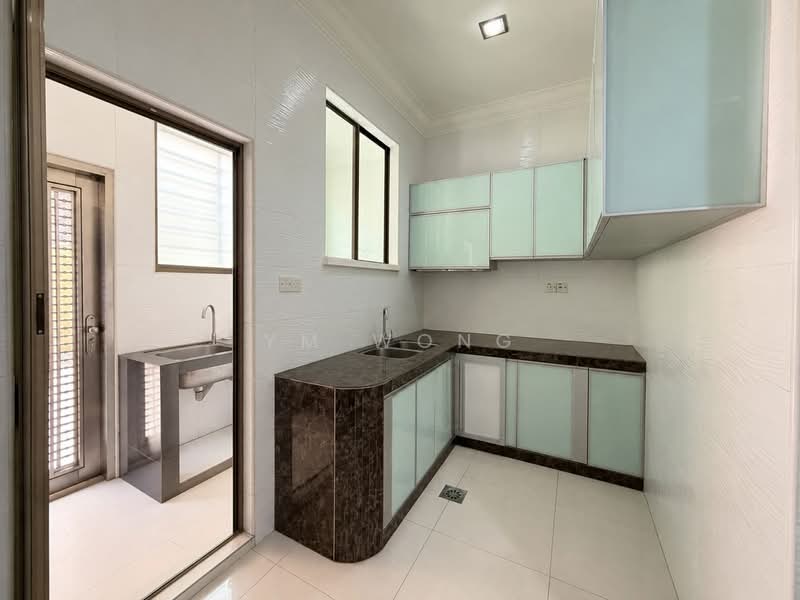 2-storey Terraced House for Sale in Taman Bukit Mewah (Tampoi) - Ym Wong - Kitchen - PropertyGuru.com.my