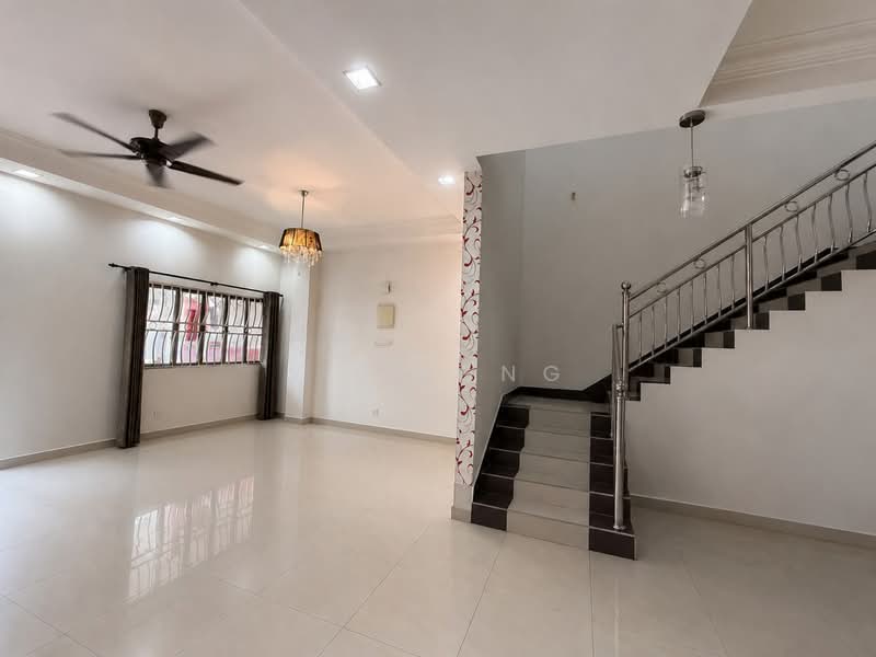 2-storey Terraced House for Sale in Taman Bukit Mewah (Tampoi) - Ym Wong - Living Room - PropertyGuru.com.my