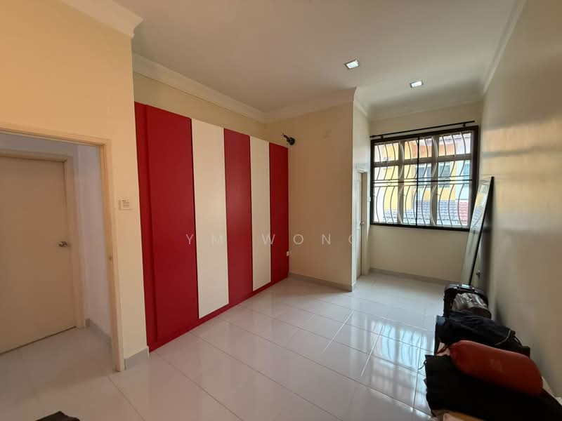 2-storey Terraced House for Sale in Taman Bukit Mewah (Tampoi) - Ym Wong - Interior - PropertyGuru.com.my
