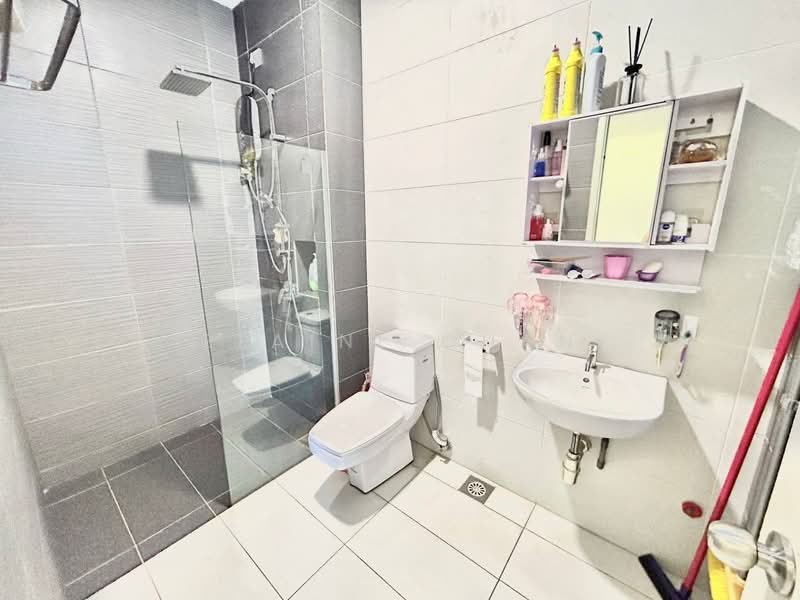 Pangsapuri untuk Dijual di Impian Senibong Residences - Elaine Chan - Bathroom - PropertyGuru.com.my