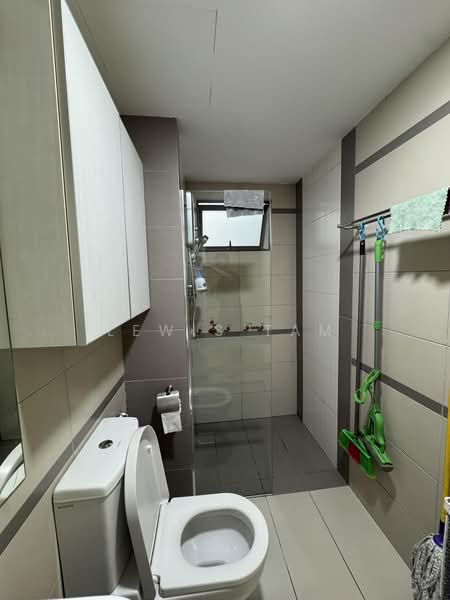 Condominium for Sale at The Z Residence - Lewis Tam - Bathroom - PropertyGuru.com.my