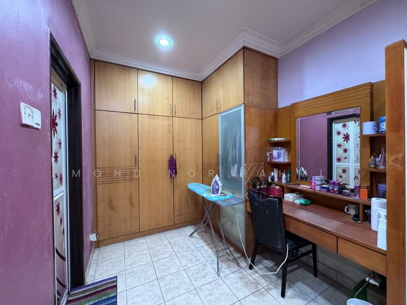 2-storey Terraced House for Sale in Bukit Jelutong (Shah Alam) - Mohd Nor Fahmi - Interior - PropertyGuru.com.my