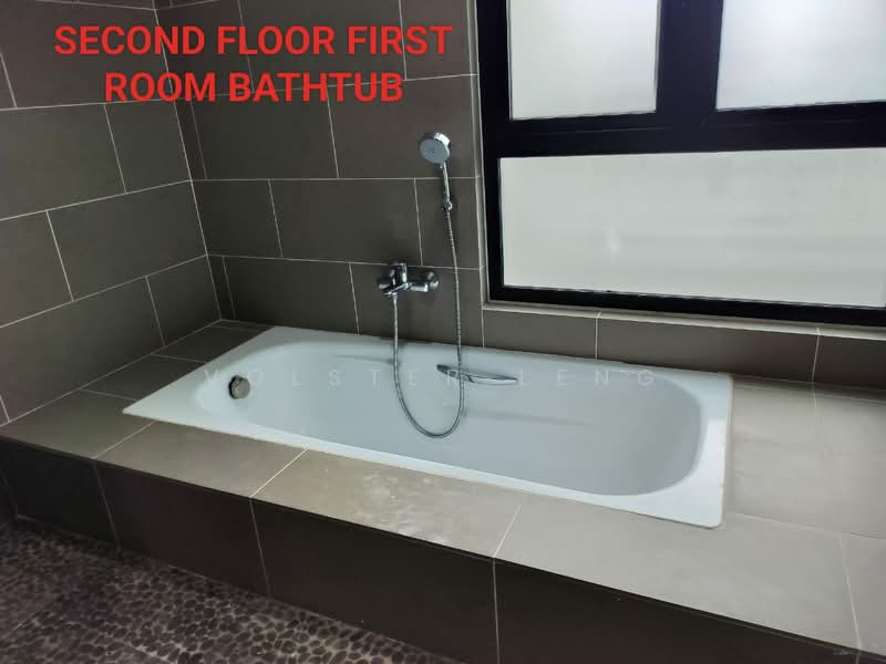 Rumah Teres 3 Tingkat untuk Disewa di Puchong (Selangor) - Volster Leng - Bathroom - PropertyGuru.com.my