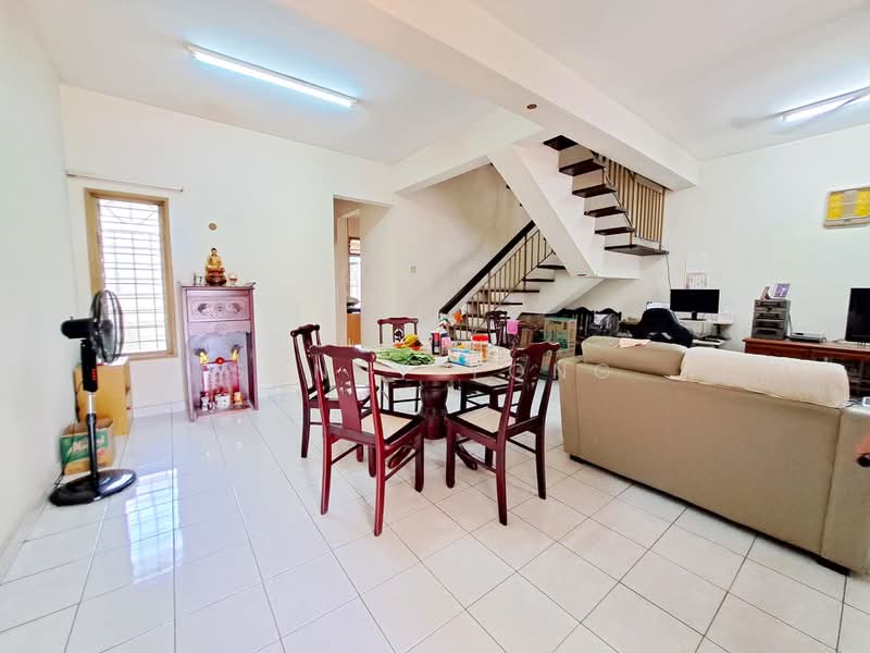 Rumah Teres untuk Dijual di Bandar Kinrara Seksyen 5 (Bandar Kinrara) - SUNNY YONG - Living Room - PropertyGuru.com.my