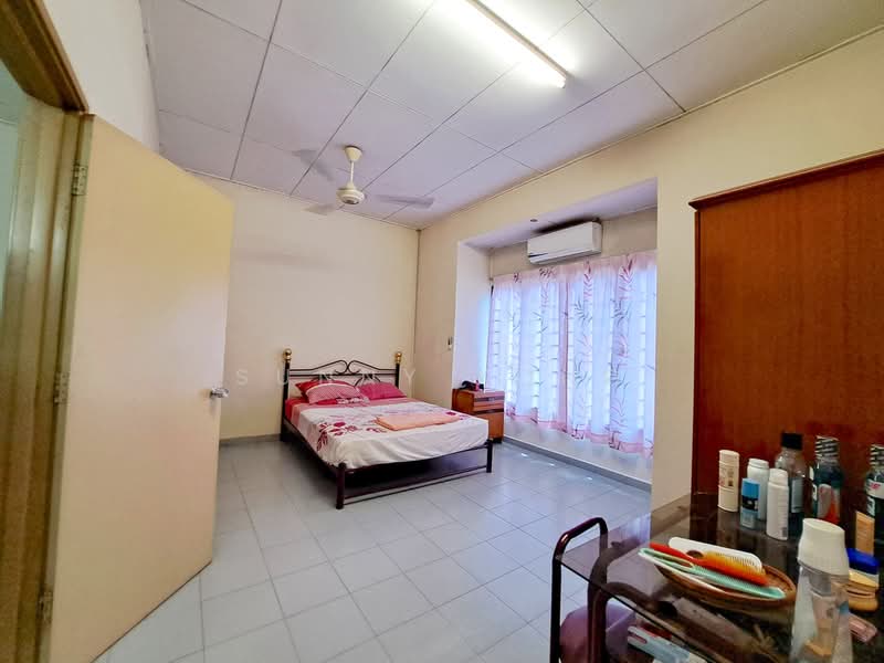 Rumah Teres untuk Dijual di Bandar Kinrara Seksyen 5 (Bandar Kinrara) - SUNNY YONG - Bedroom - PropertyGuru.com.my