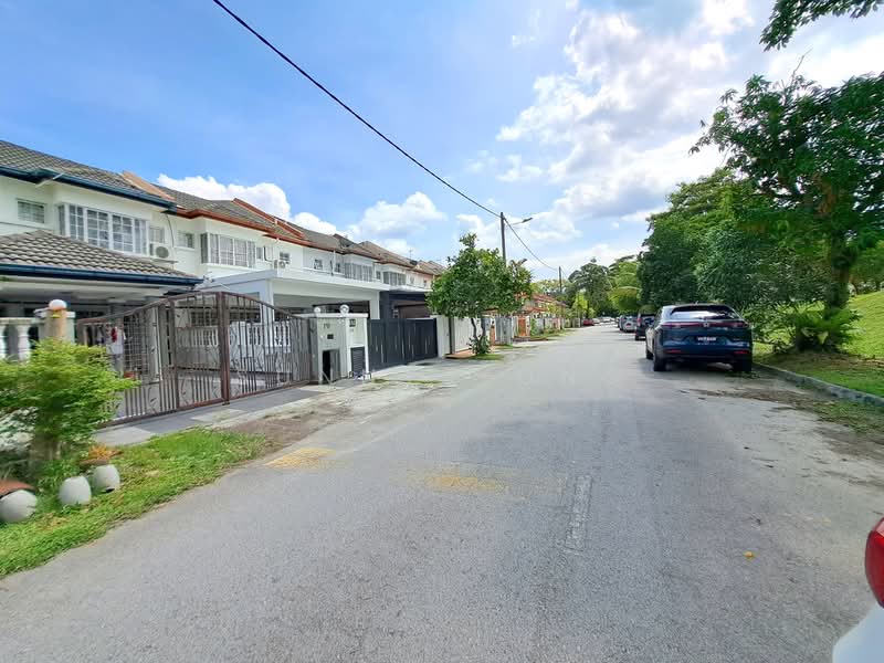 Rumah Teres untuk Dijual di Bandar Kinrara Seksyen 5 (Bandar Kinrara) - SUNNY YONG - Exterior - PropertyGuru.com.my