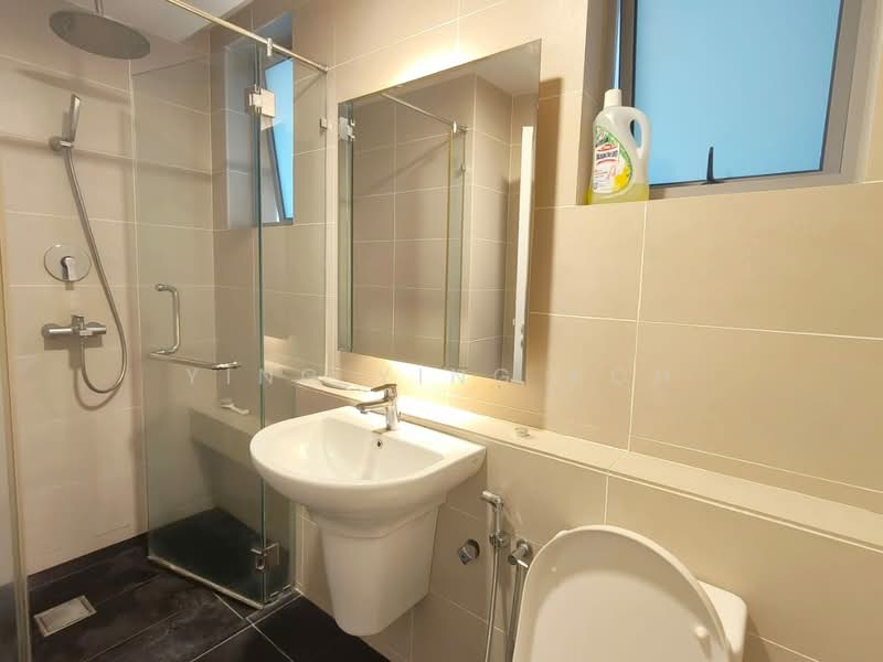 Service Residence for Sale at Suasana Bukit Ceylon / Raja Chulan Residences - Ying Ying Koh - Bathroom - PropertyGuru.com.my
