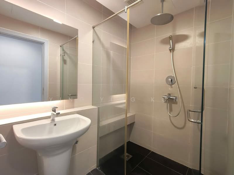 Service Residence for Sale at Suasana Bukit Ceylon / Raja Chulan Residences - Ying Ying Koh - Bathroom - PropertyGuru.com.my