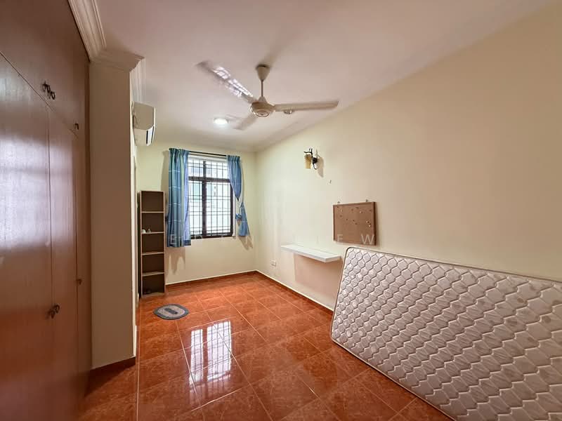 2-storey Terraced House for Rent in Bandar Baru Permas Jaya (Permas Jaya) - Eden Liew - Bedroom - PropertyGuru.com.my