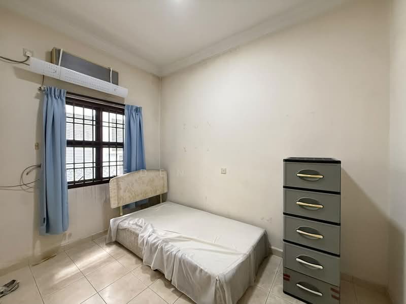 2-storey Terraced House for Rent in Bandar Baru Permas Jaya (Permas Jaya) - Eden Liew - Bedroom - PropertyGuru.com.my