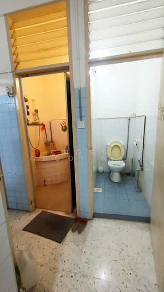 Rumah Teres 2 Tingkat untuk Dijual di Pulau Tikus (Penang) - Chong Chooi Wei - Bathroom - PropertyGuru.com.my