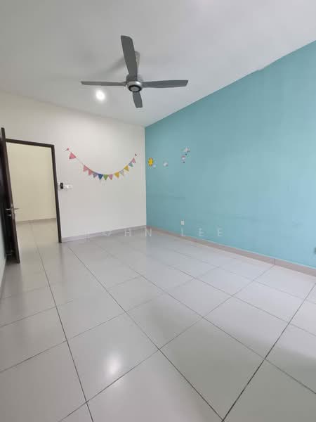 Rumah Teres 2 Tingkat untuk Dijual di Kinrara Residence (Puchong) - John Lee - Living Room - PropertyGuru.com.my