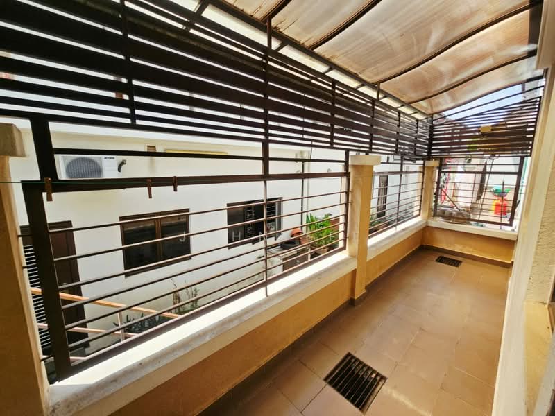 2-storey Terraced House for Sale in Kinrara Residence (Puchong) - John Lee - Balcony - PropertyGuru.com.my