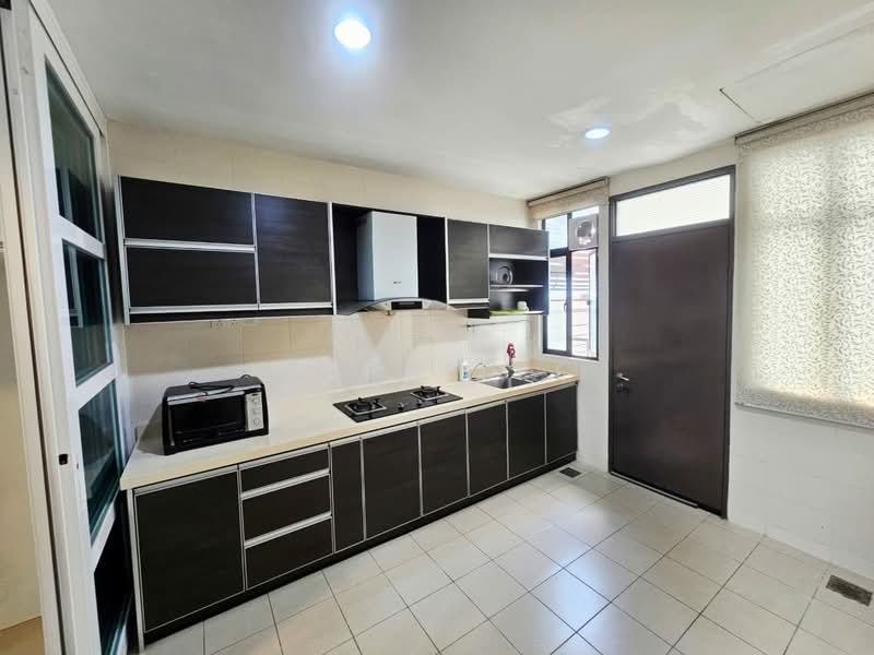 2-storey Terraced House for Sale in Kinrara Residence (Puchong) - John Lee - Kitchen - PropertyGuru.com.my