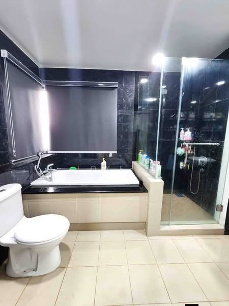 3-storey Terraced House for Sale in Lake Fields (Sungai Besi) - Loke . - Bathroom - PropertyGuru.com.my