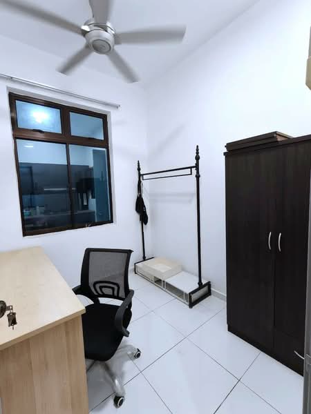 Service Residence for Sale at Sky Gardens Residences - Karl Lim - Study - PropertyGuru.com.my