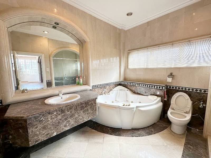 Bungalow for Sale in Tropicana (Selangor) - Vincent Liaw - Bathroom - PropertyGuru.com.my