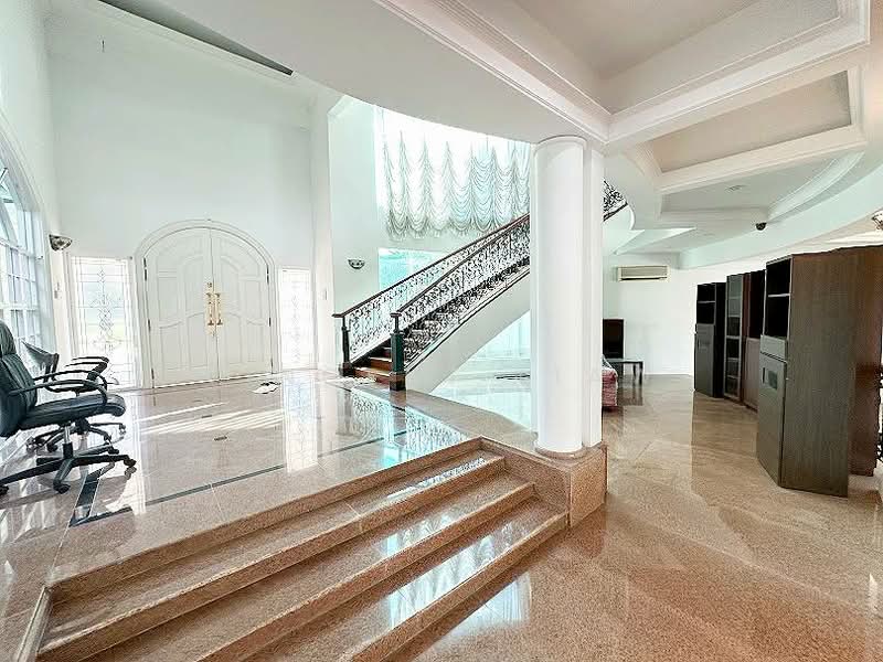 Bungalow for Sale in Tropicana (Selangor) - Vincent Liaw - Entrance - PropertyGuru.com.my