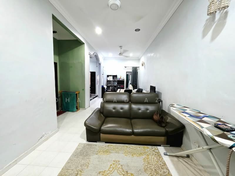 2-storey Terraced House for Sale in Kampung Padang Jaya (Kuantan) - Mohammad Azizi - PropertyGuru.com.my